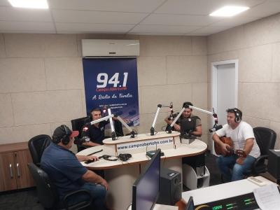  Campo Abeto FM comemorou com os ouvintes, 33 anos com programaÃ§Ã£o especial